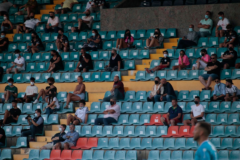 Salamanca CF UDS y CD Guijuelo retomaron su enfrentamiento, tras las suspensión del martes