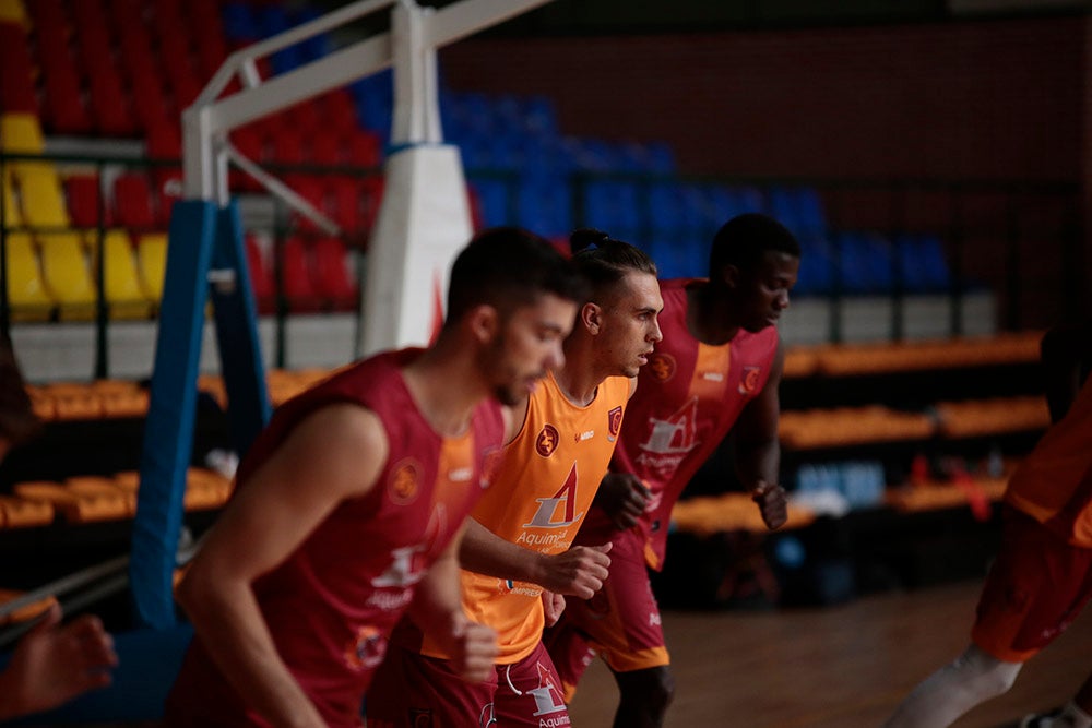 El Aquimisa ya entrena en el pabellón de Carbajosa de la Sagrada 