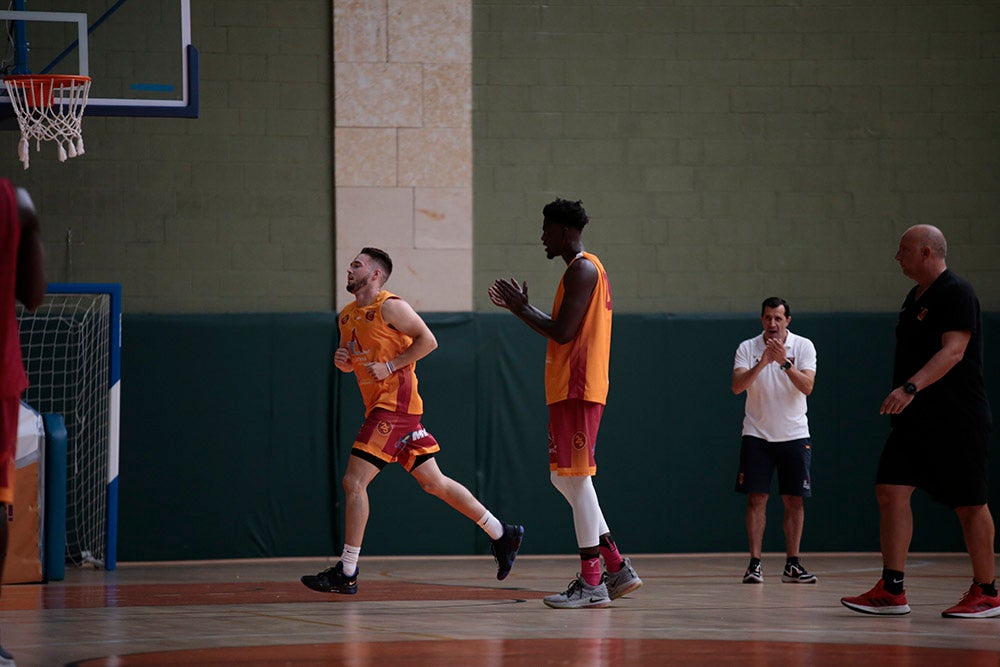 El Aquimisa ya entrena en el pabellón de Carbajosa de la Sagrada 