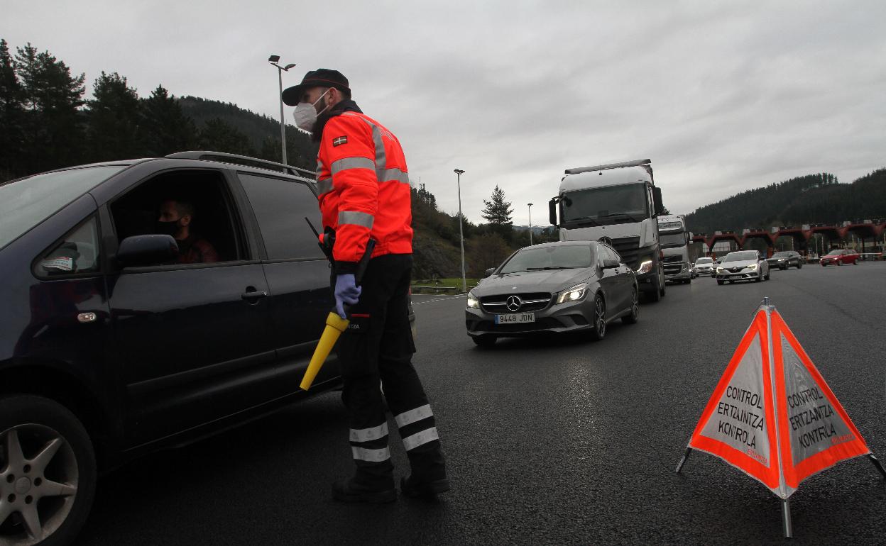 El Gobierno vasco no devolverá el dinero a los que ya abonaron la sanción por saltarse el confinamiento