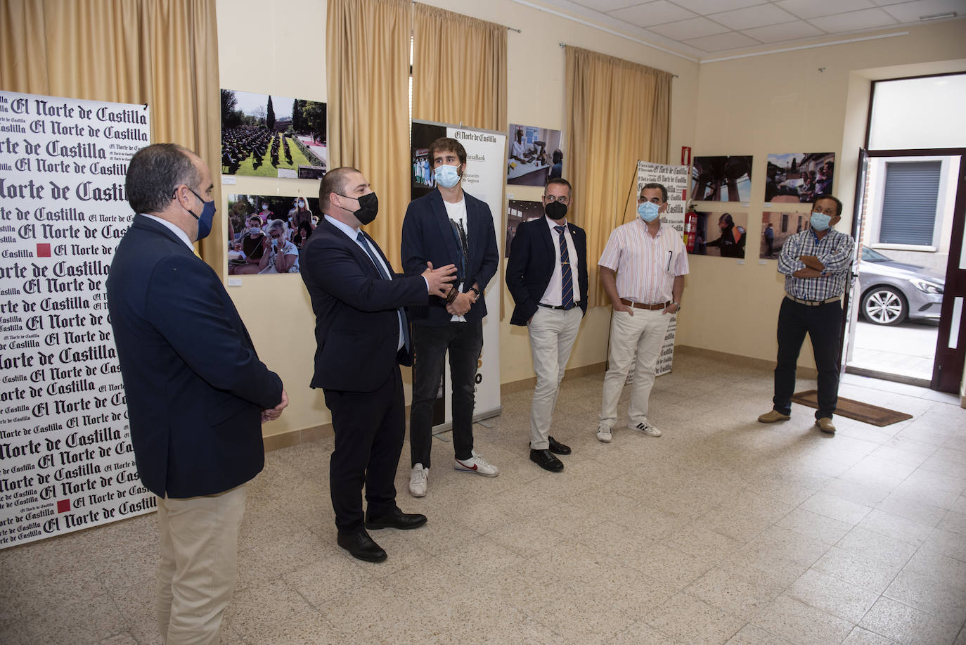 Fotos: La exposición &#039;Un año en imágenes&#039; comienza en Navas de Oro
