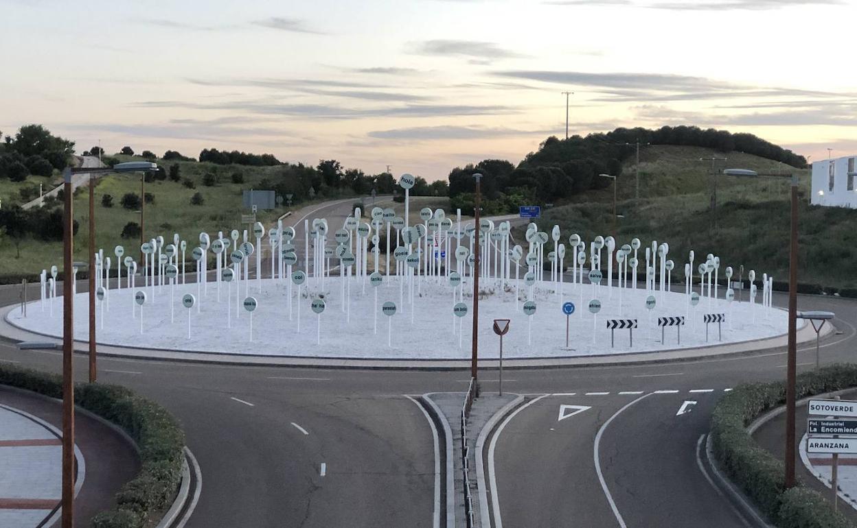 Así se debe circular por las rotondas
