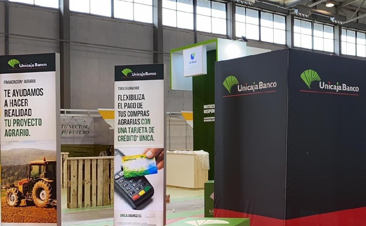 Estand de Unicaja en Salamaq.