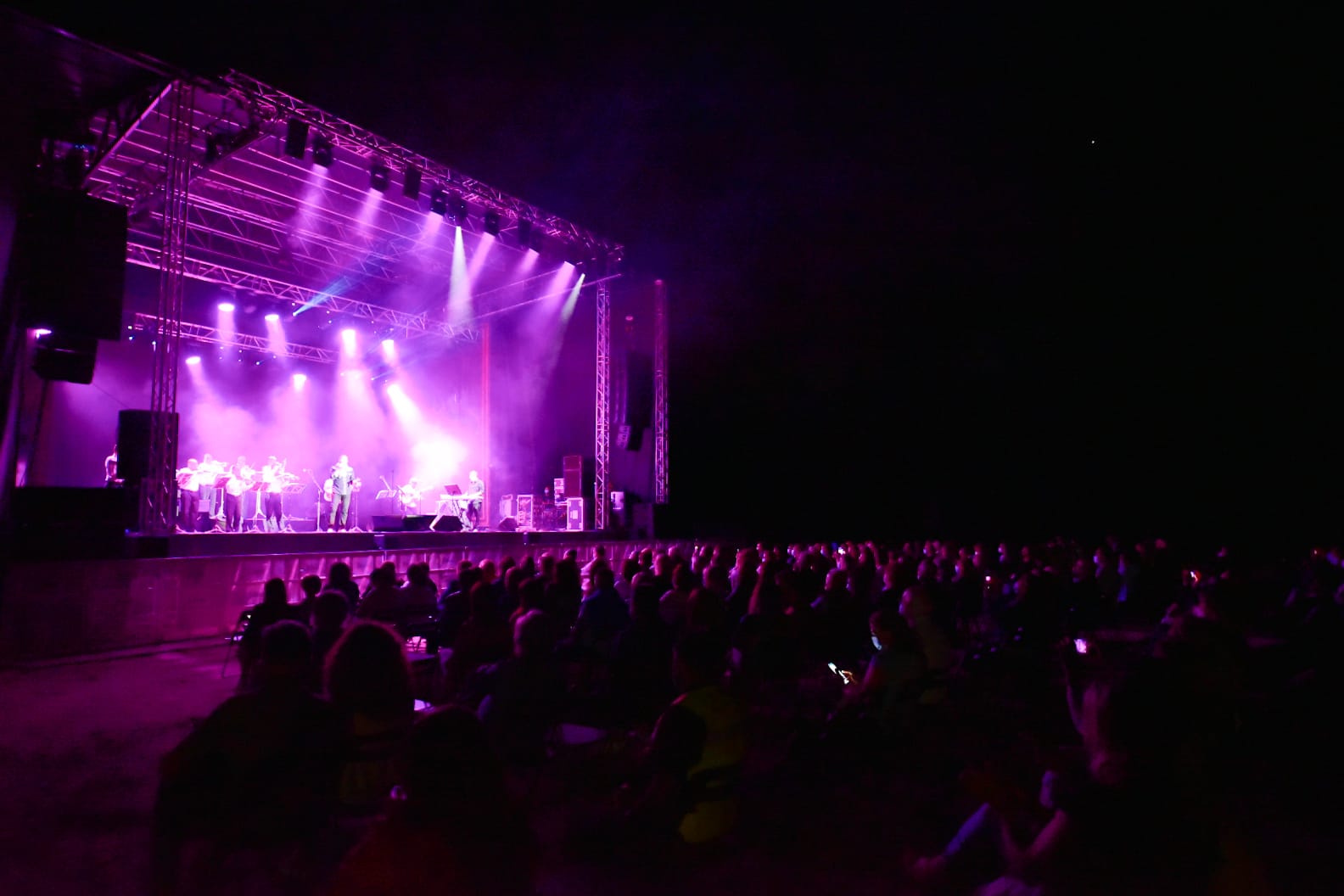 Fotos: Bertín Osborne llena su concierto de Simancas