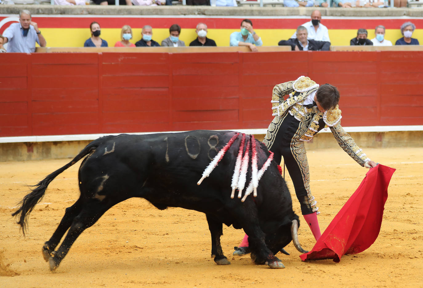 Los toros de Zalduendo estuvieron muy por debajo de los toreros en el festejo que abría el ciclo de San Antolín