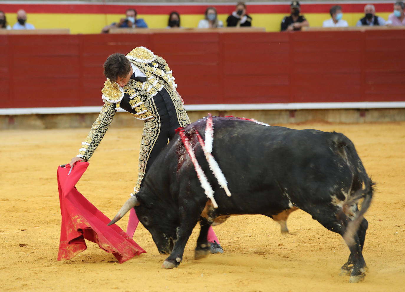 Los toros de Zalduendo estuvieron muy por debajo de los toreros en el festejo que abría el ciclo de San Antolín