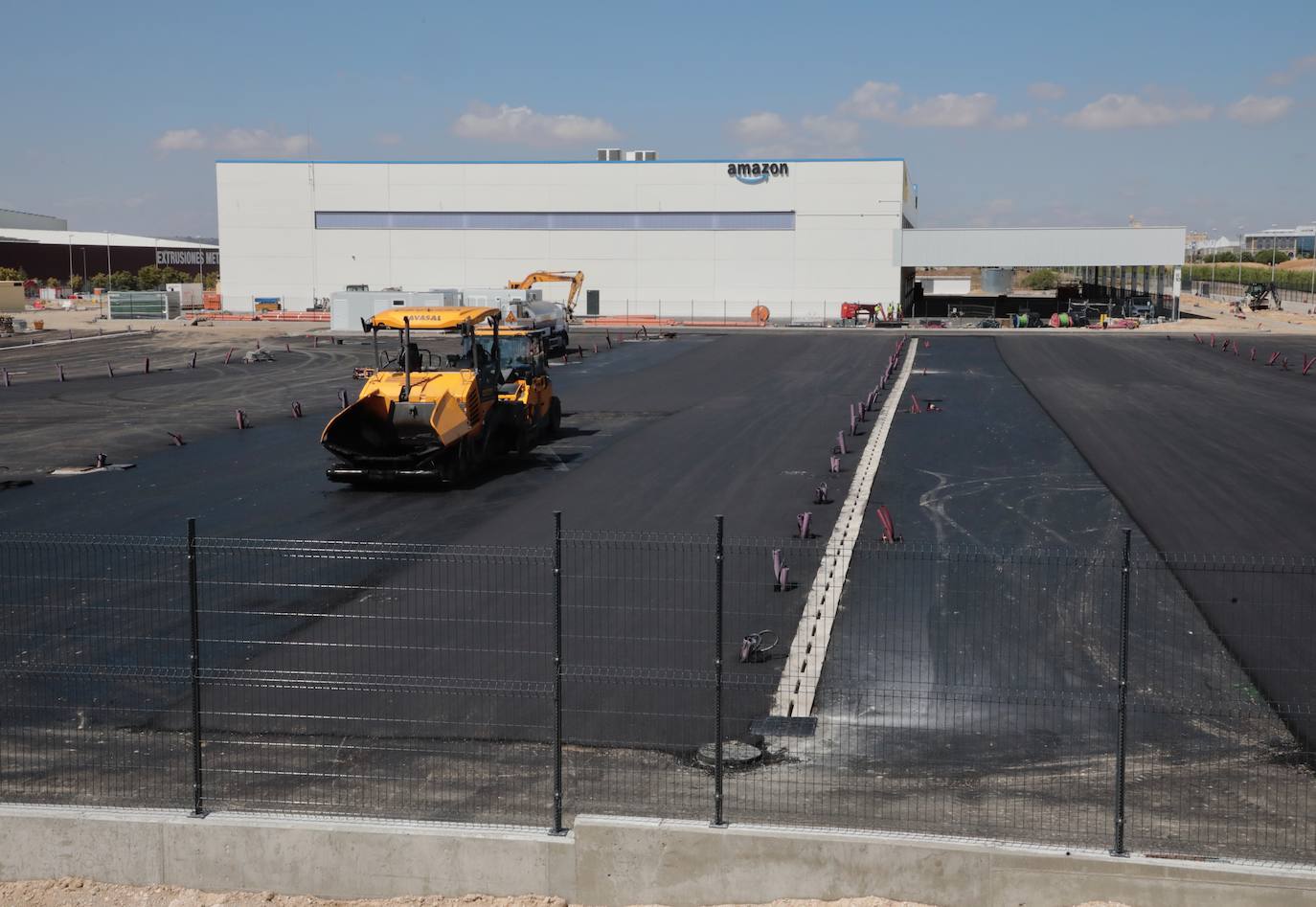 Fotos: Amazon ultima la puesta a punto de sus instalaciones en Valladolid