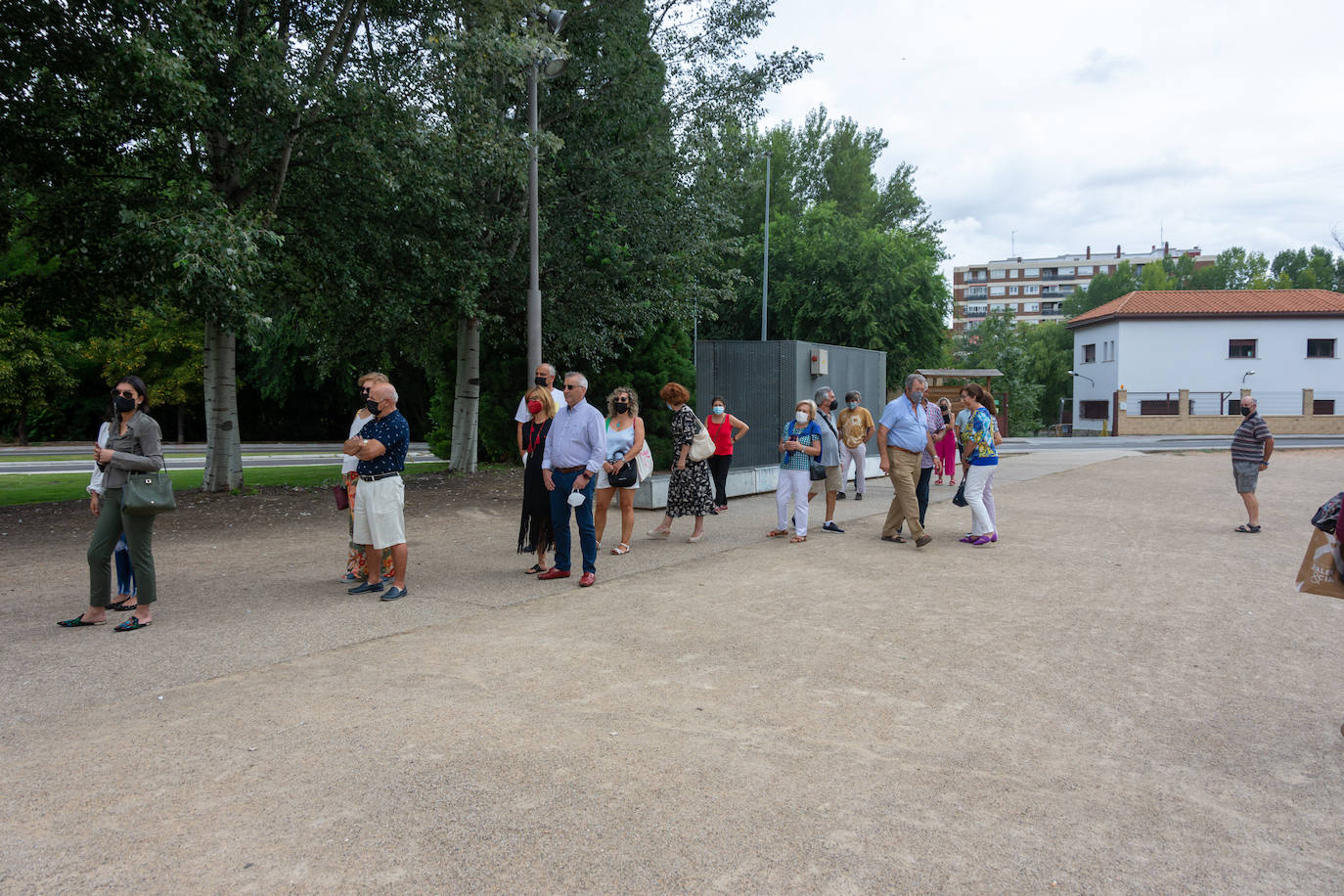 El recorrido está dividido en cuatro partes en las que se proyecta tanto la historia del propio Canal de Castilla, con su nacimiento de mano del Rey Felipe VI y el Marqués de la Ensenada, hasta la flora y fauna característica de esta obra hidráulica.