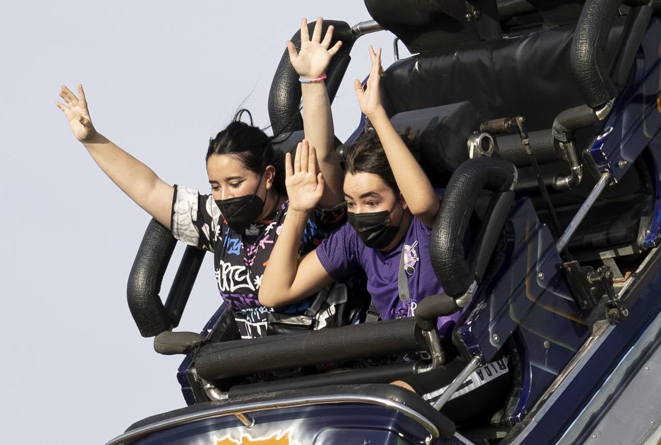 Fotos: Diversión para todos los públicos en el Real de la Feria