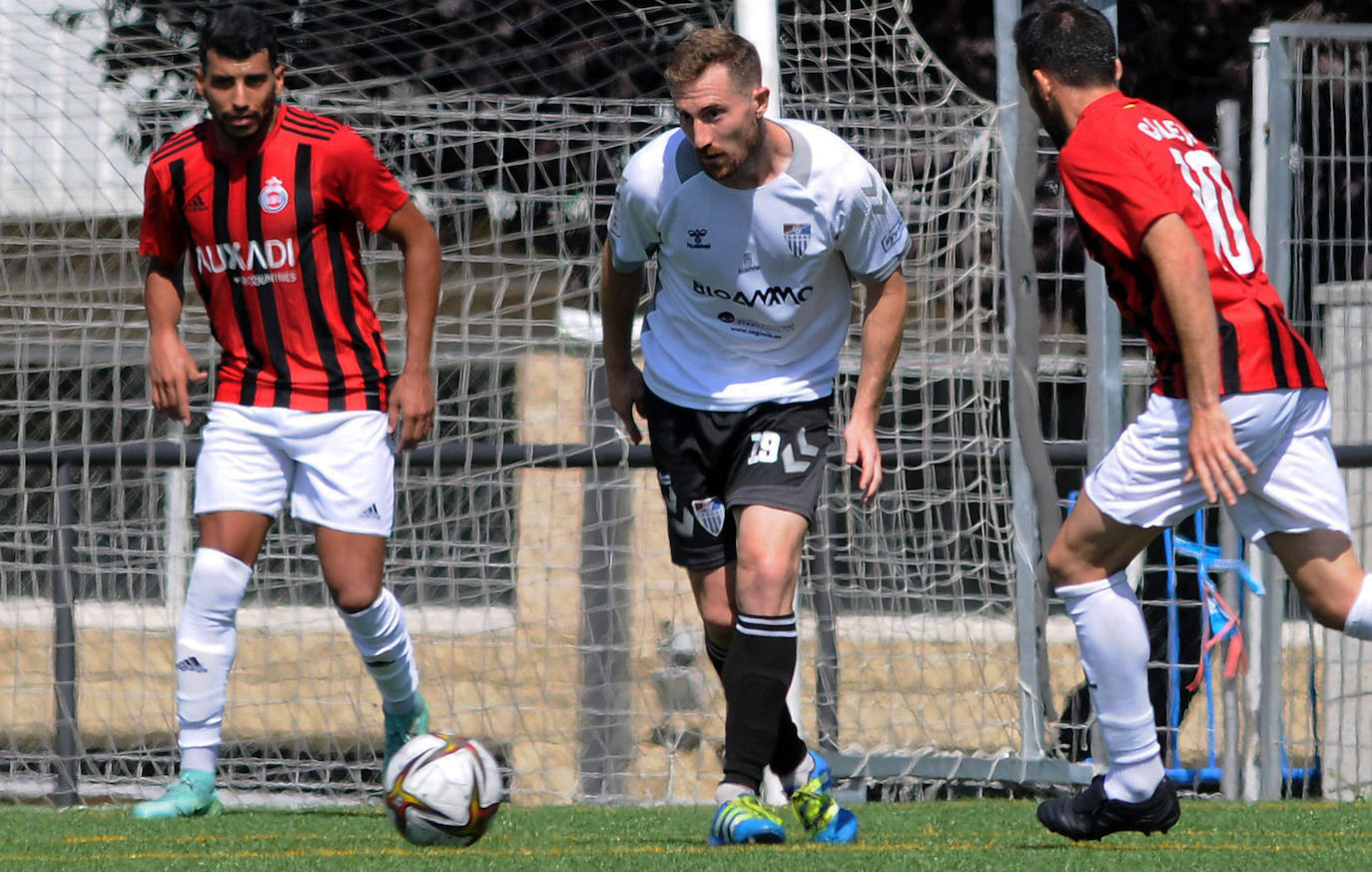 Partido de la Segunda Federación entre Adarve y Gimnastica Segoviana 