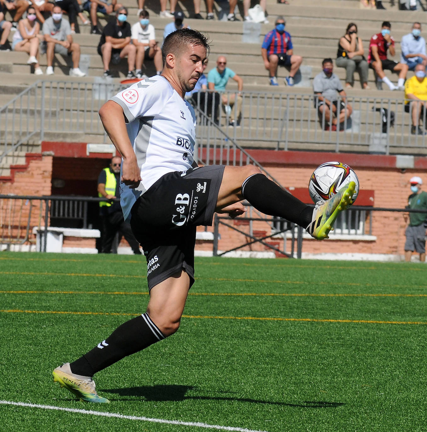 Partido de la Segunda Federación entre Adarve y Gimnastica Segoviana 