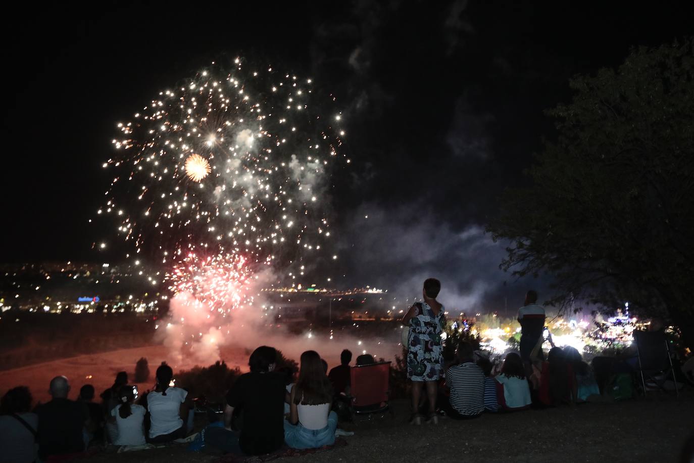 Fotos: Los fuegos artificiales del domingo en Valladolid