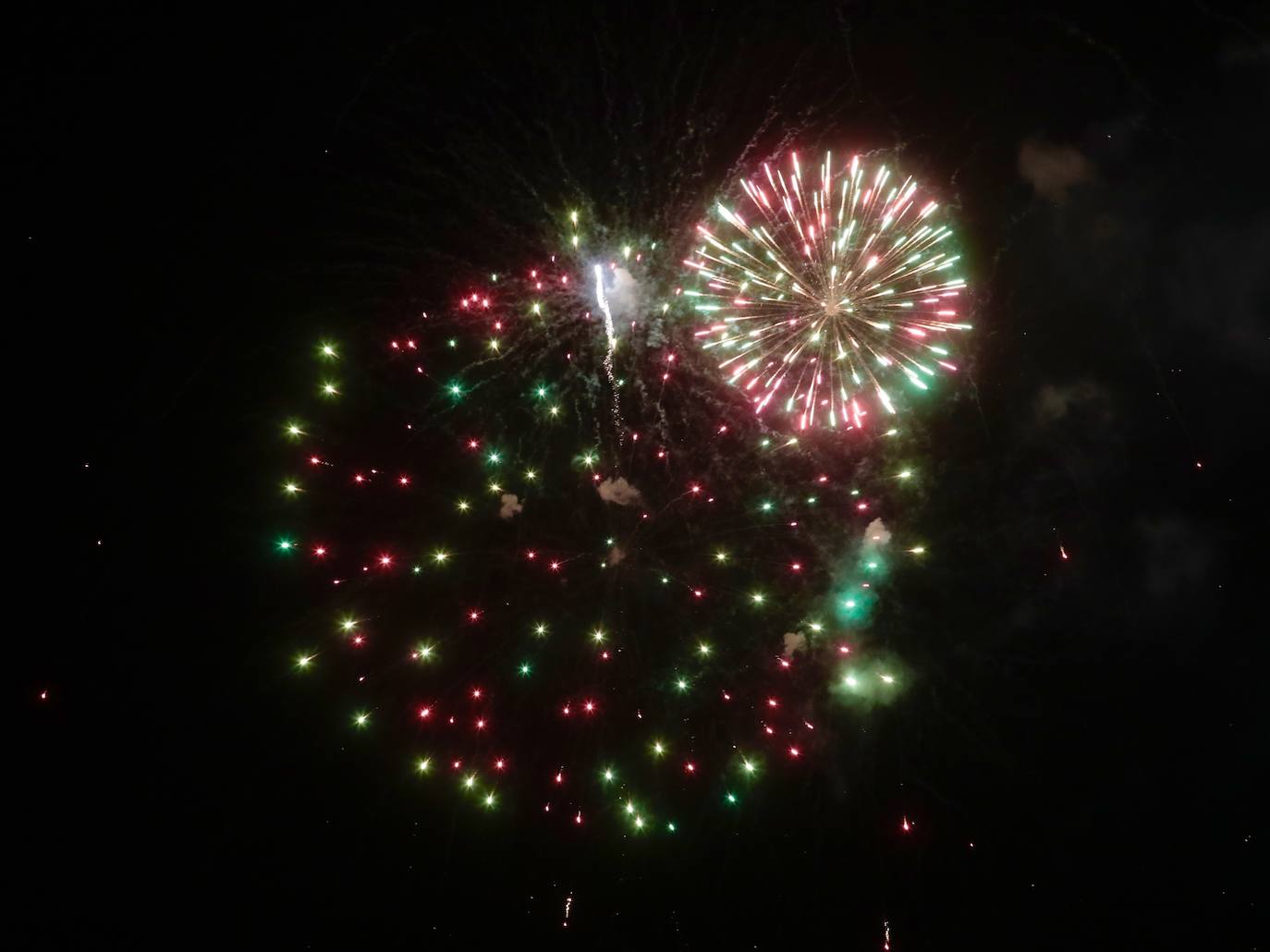 Fotos: Los fuegos artificiales del domingo en Valladolid