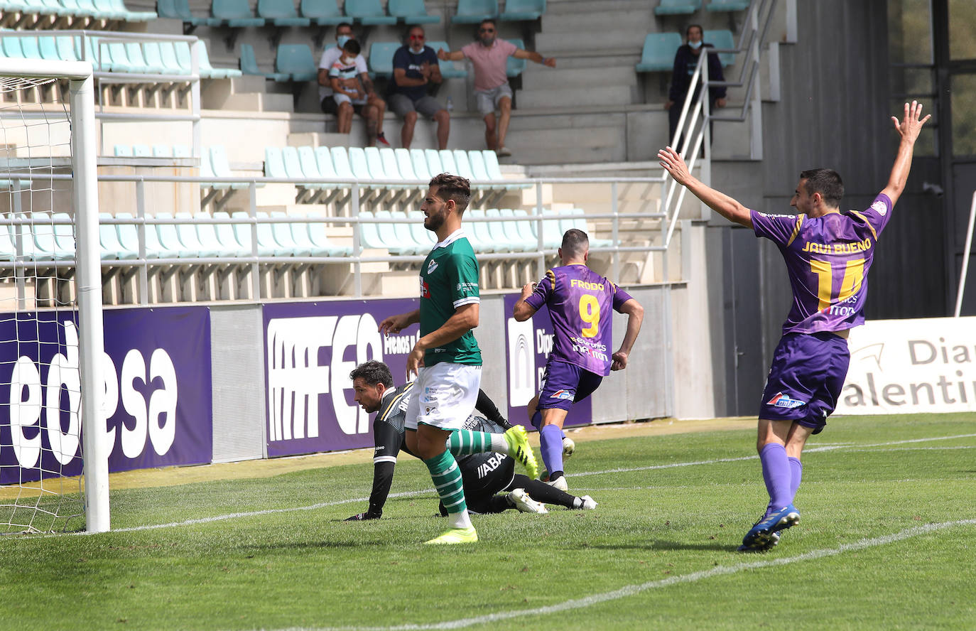 Los jugadores de Rubén Gala consiguen la primera victoria en La Balastera