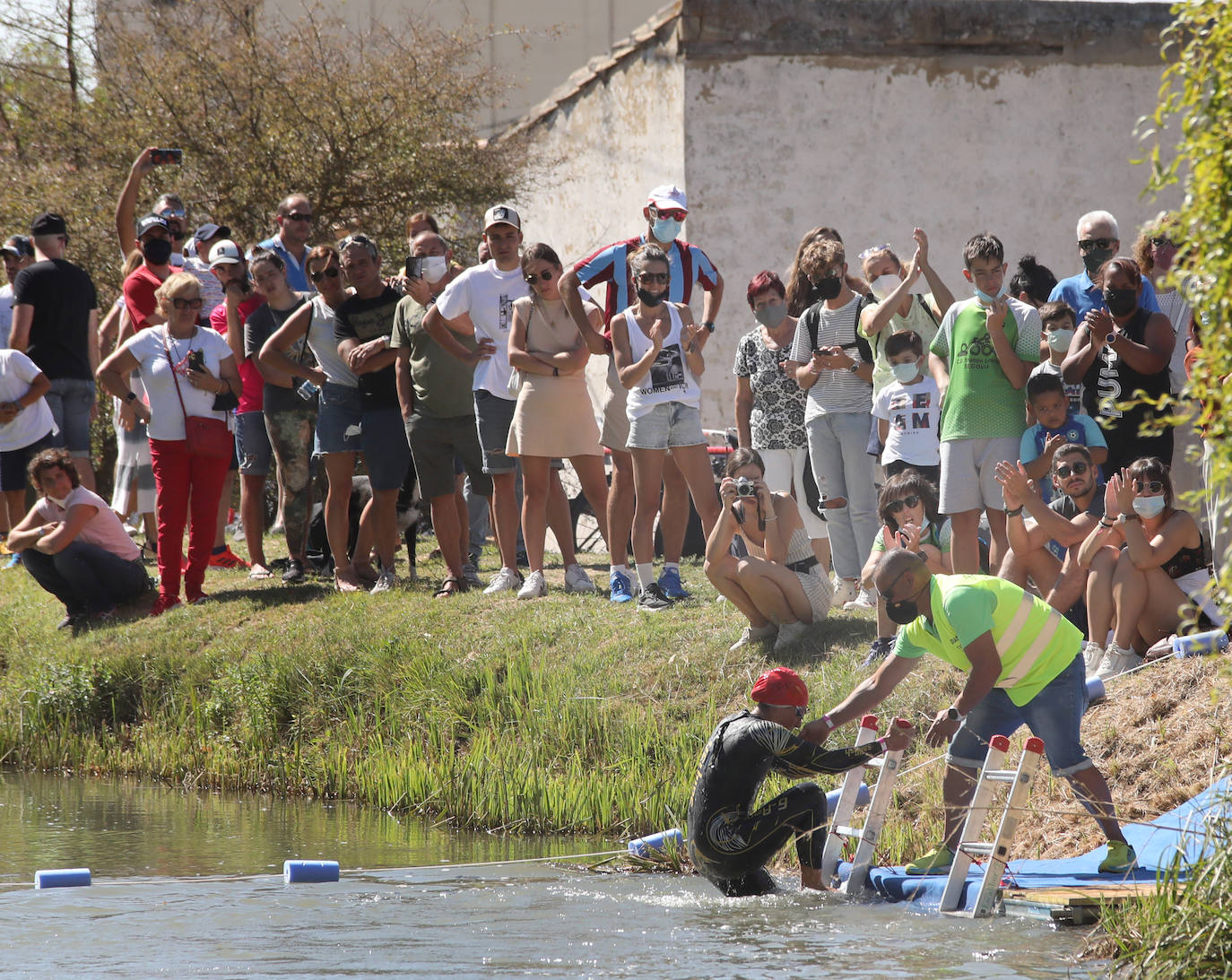 El público de Frómista animó y arropó a los deportistas, que no conmpetían aquí desde 2019