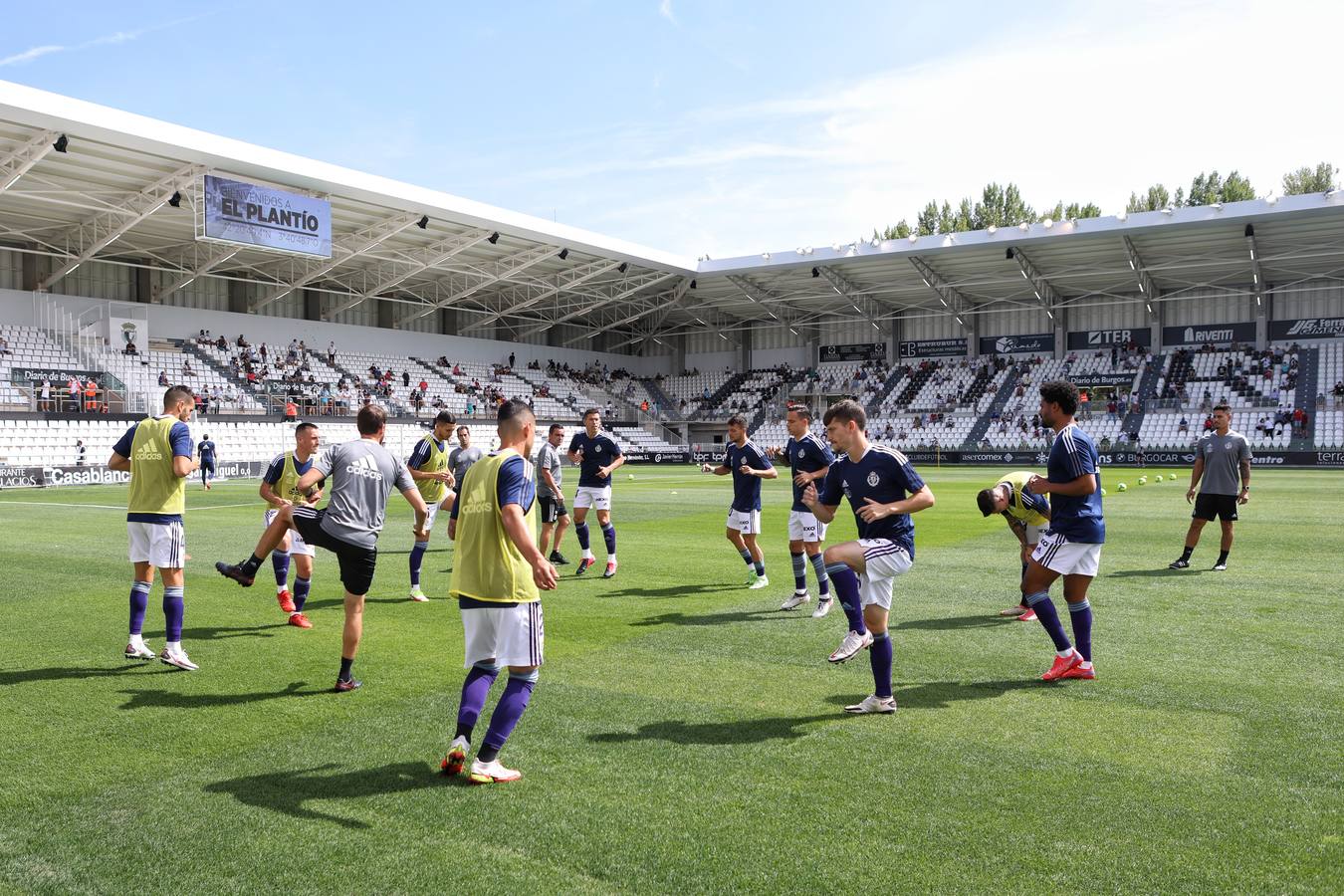 Fotos: Derrota del Real Valladolid en Burgos (3-0)