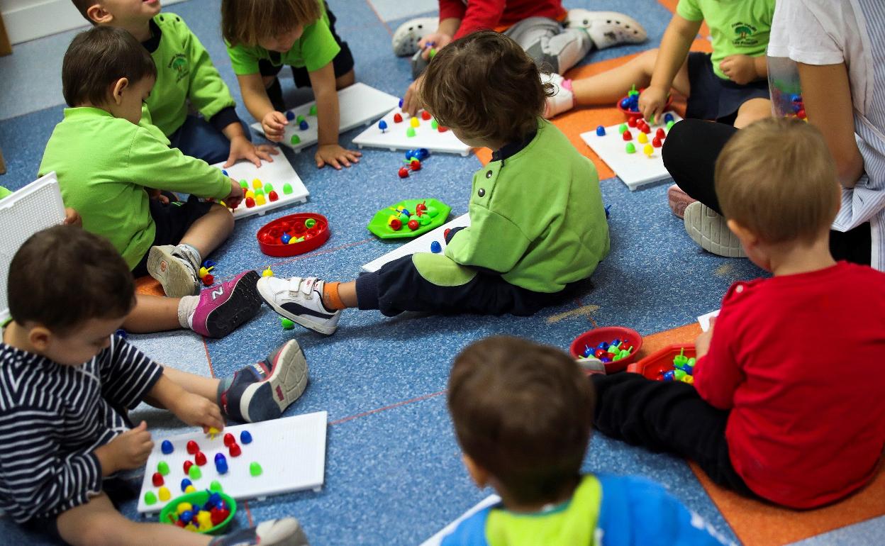 Niños en una escuela infantil.