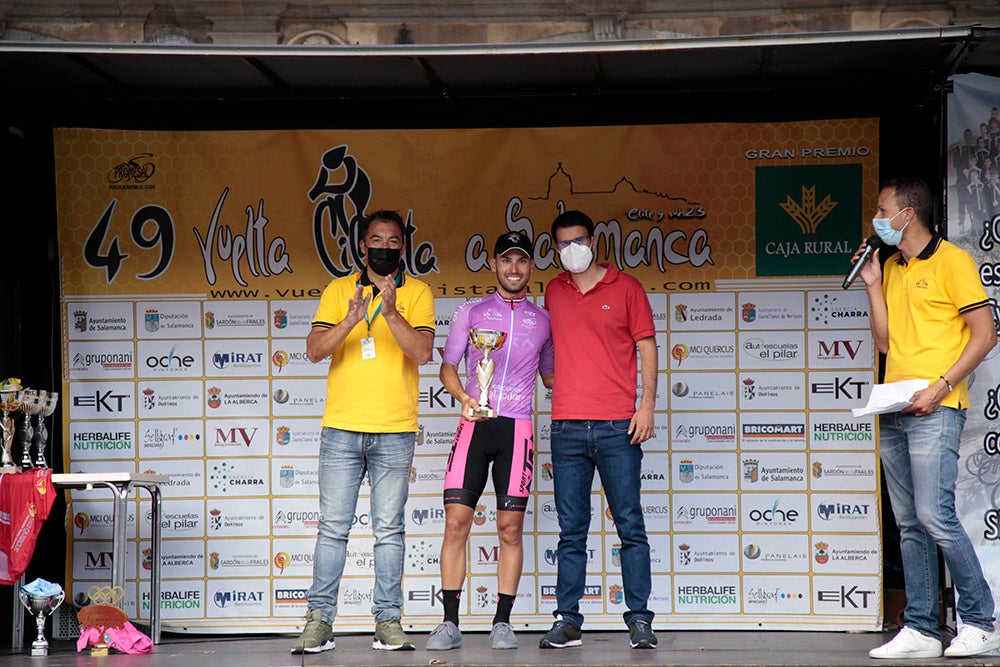 Etapa y maillot amarillo para Vinicius en la última etapa de la Vuelta a Salamanca