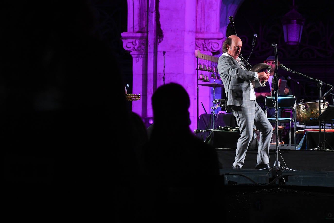 Fotos: Concierto de Carlos Núñez en la Plaza Mayor de Valladolid