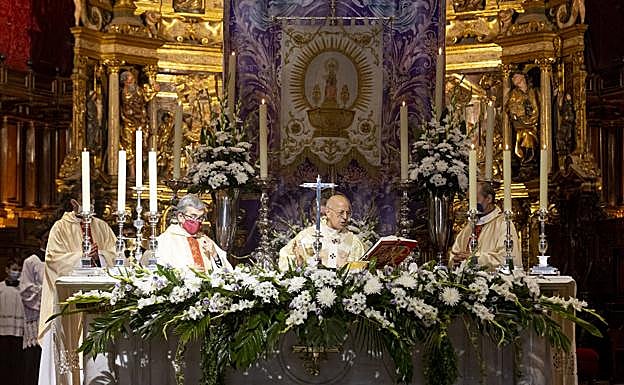 El arzobispo, durante su intervención en la catedral de Valladolid.