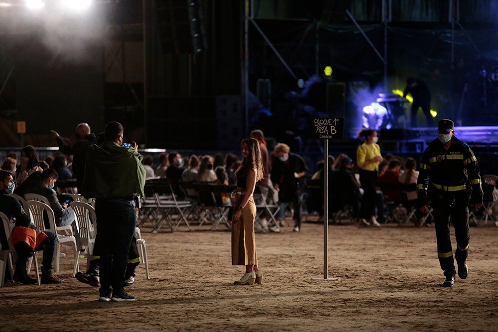 La lluvia dio un respiro a los fans de Camilo y permitió la realización del concierto de forma íntegra y puntual