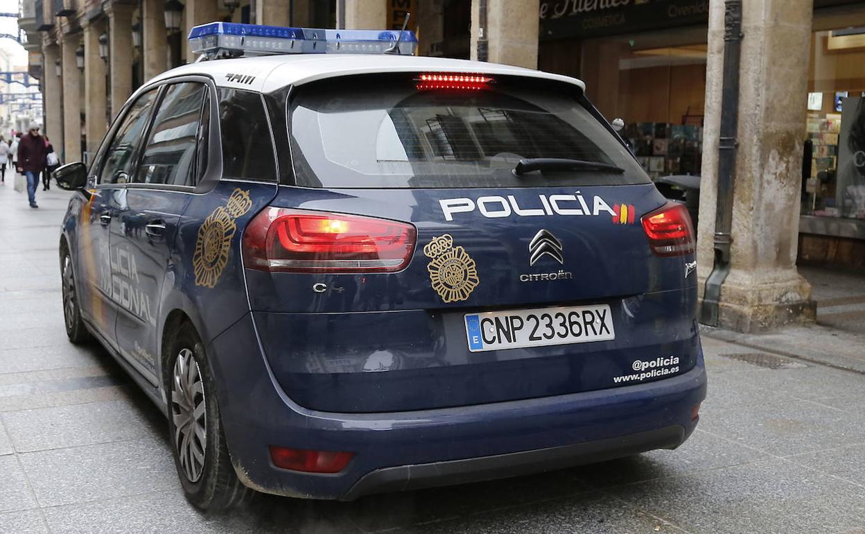 Detenidos tres hombres tras propinar una paliza a otro en un bar de Palencia