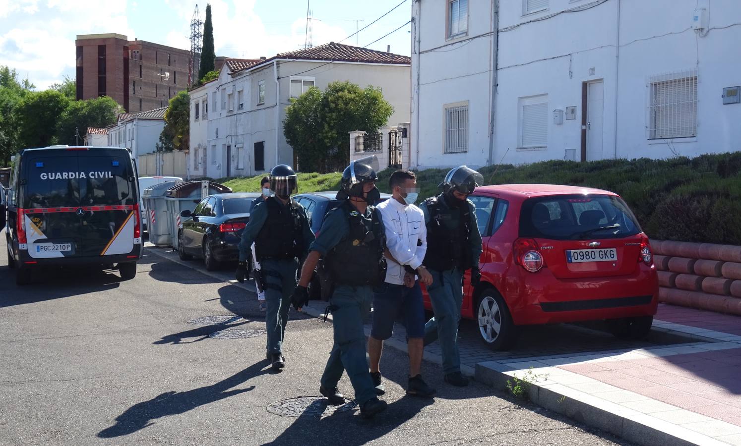 Fotos: Macrorredada policial contra la banda del BMW en Valladolid