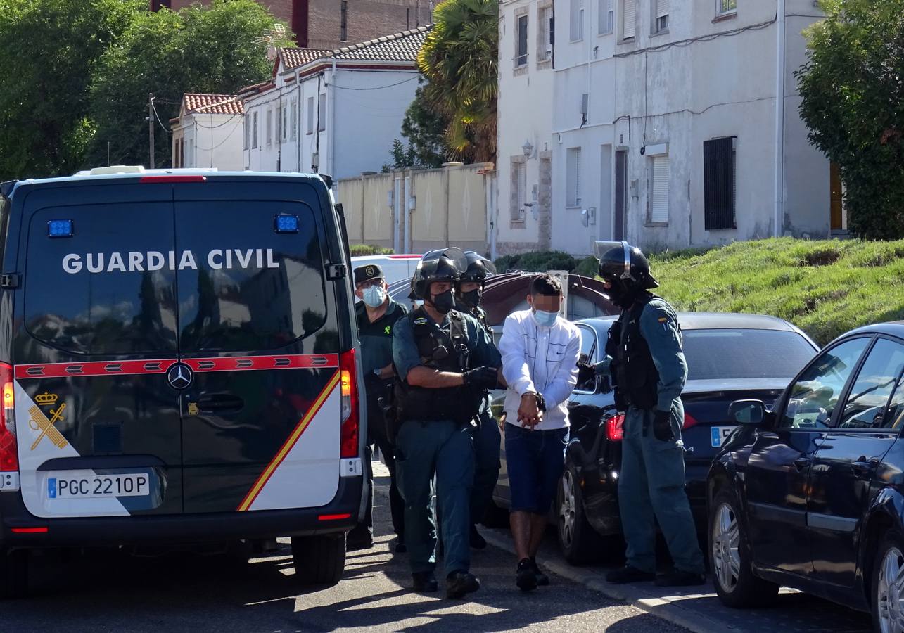 Galería. Una de las detenciones realizadas por los agentes de la Guardia Civil. 