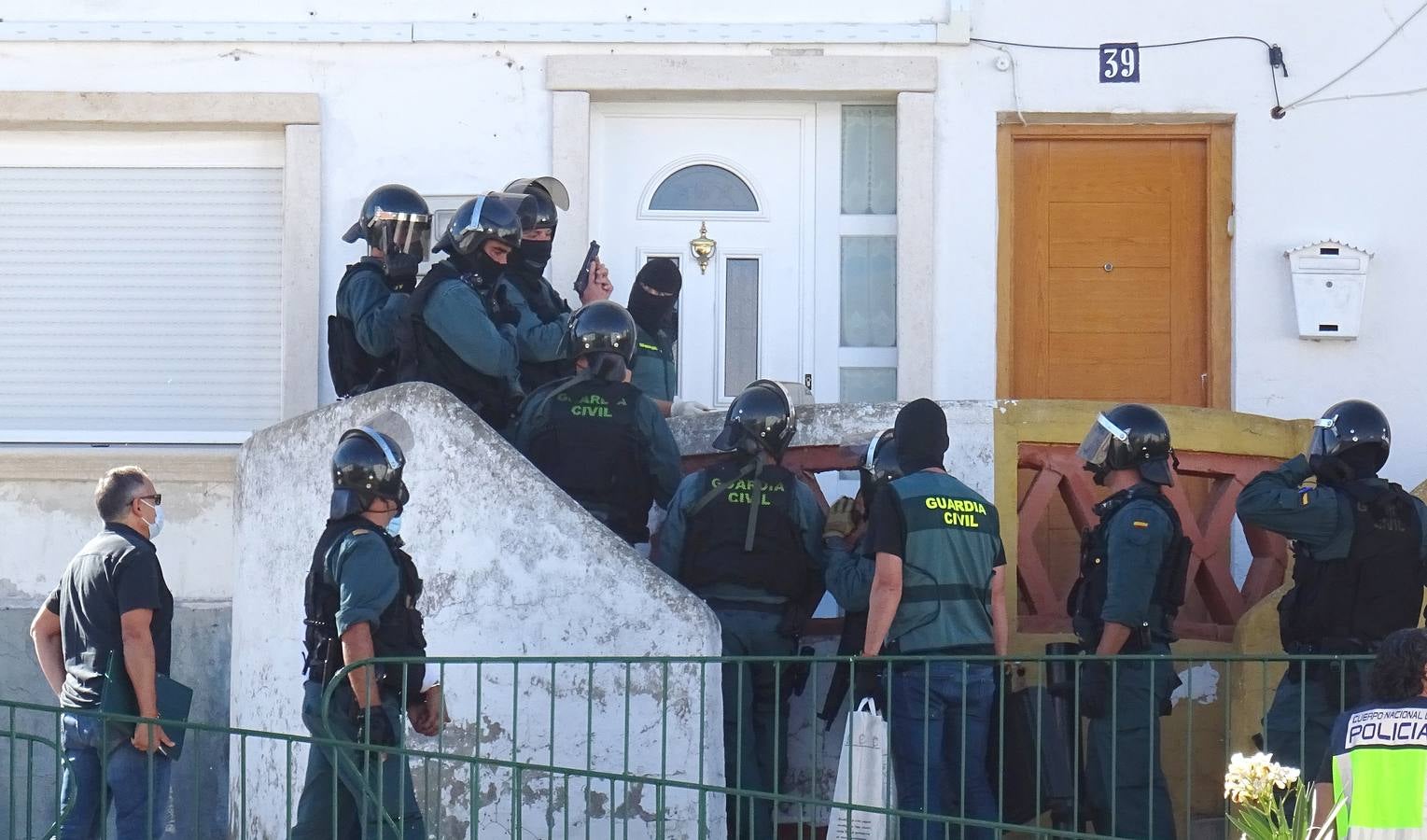 Fotos: Macrorredada policial contra la banda del BMW en Valladolid