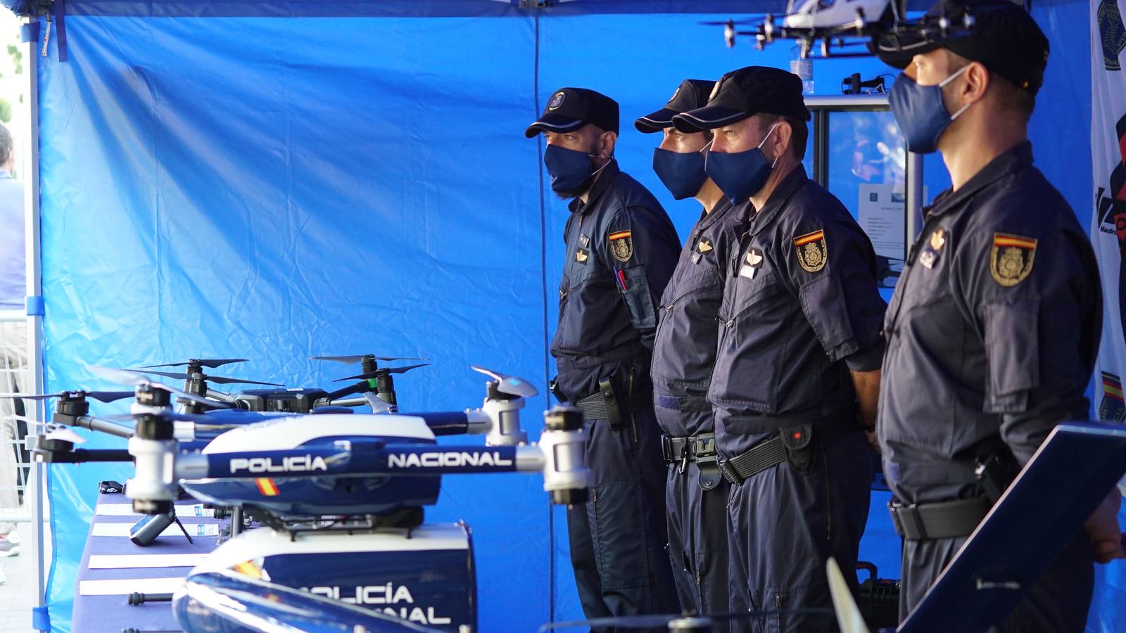 Fotos: Exposición del Día de la Policía en la Acera de Recoletos de Valladolid