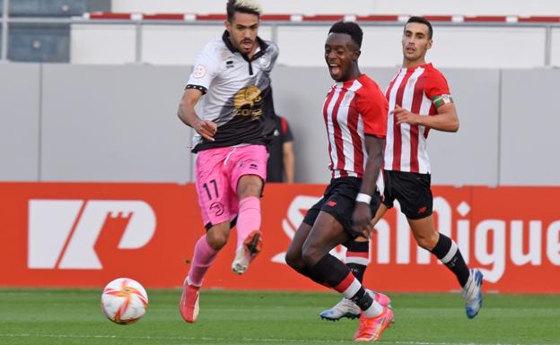 Imagen principal - Unionistas ruge en Lezama para dormir líder de la Primera RFEF (0-1)