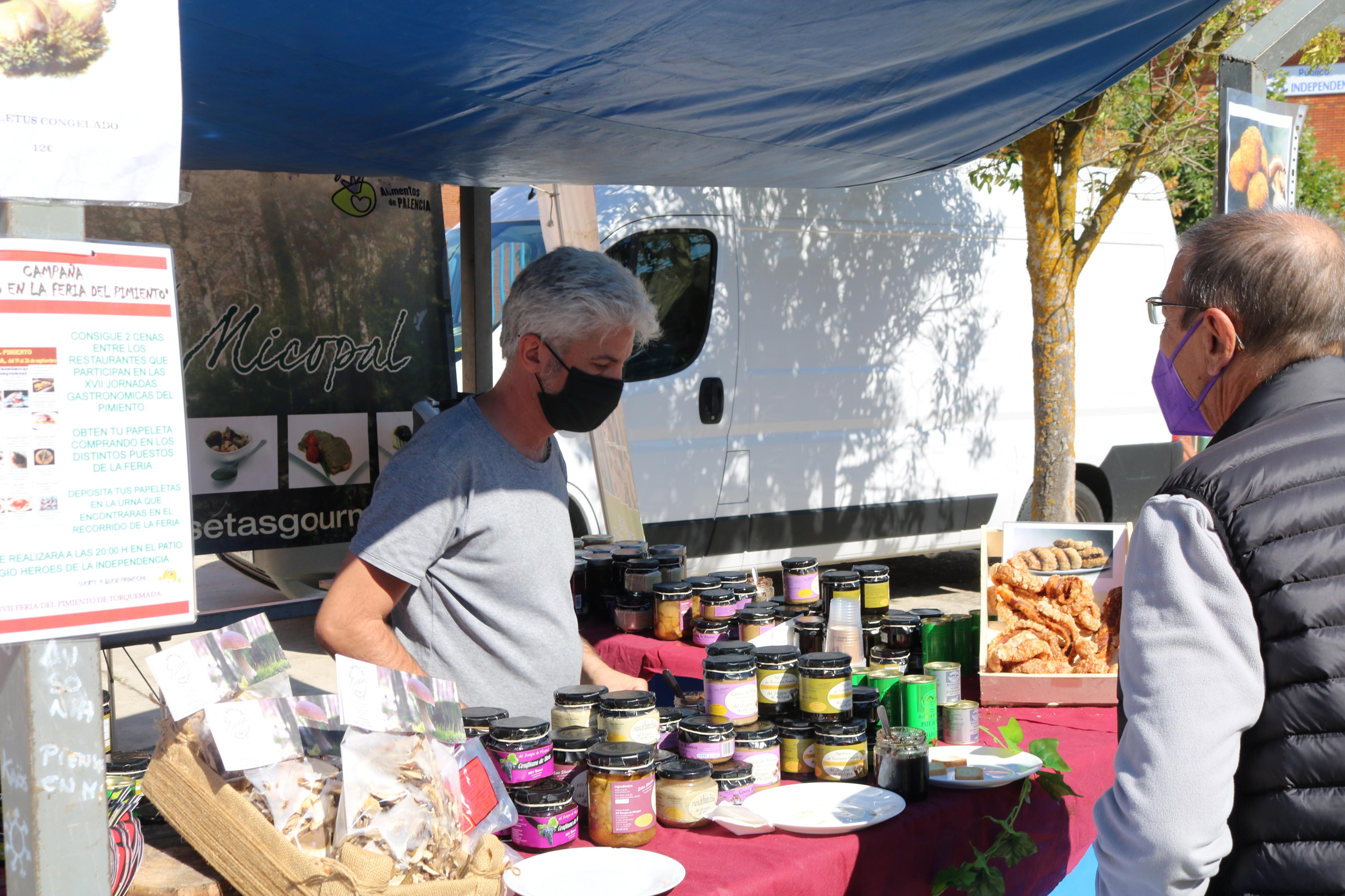 La Feria del Pimiento registró numerosa afluencia de público durante toda la jornada