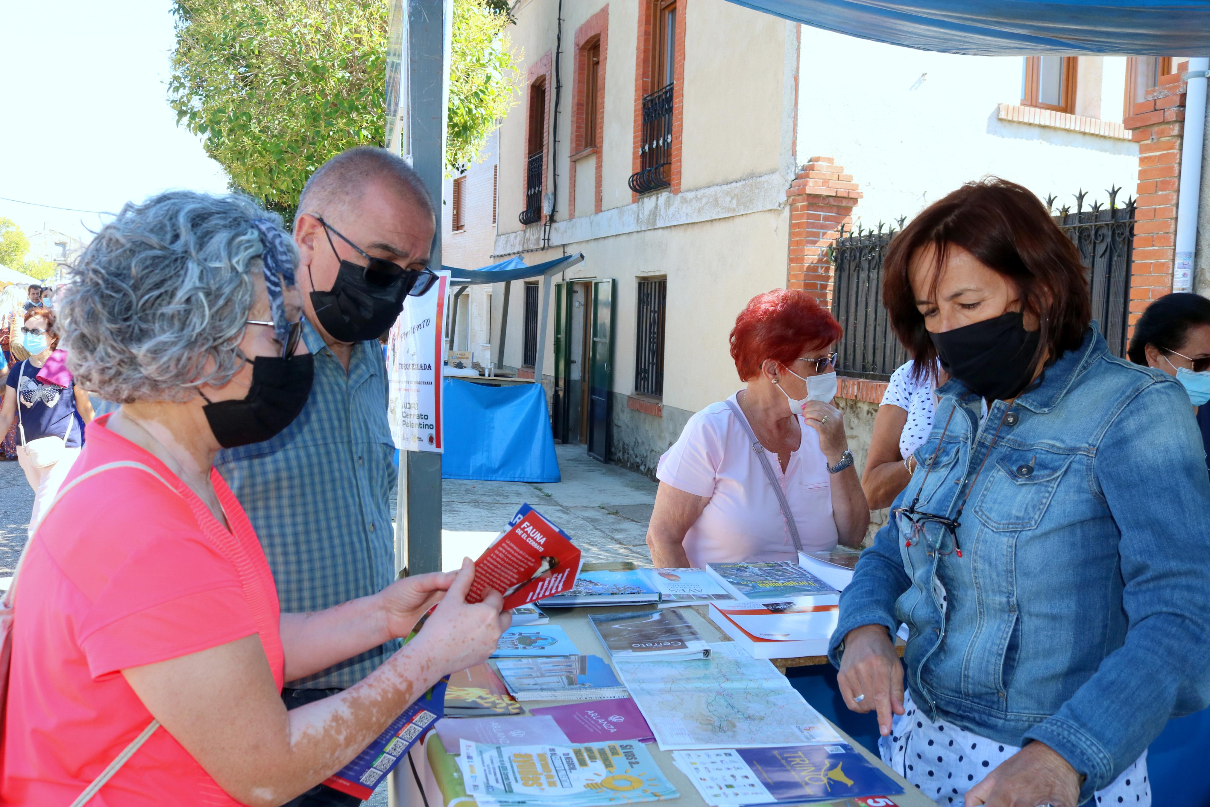 La Feria del Pimiento registró numerosa afluencia de público durante toda la jornada