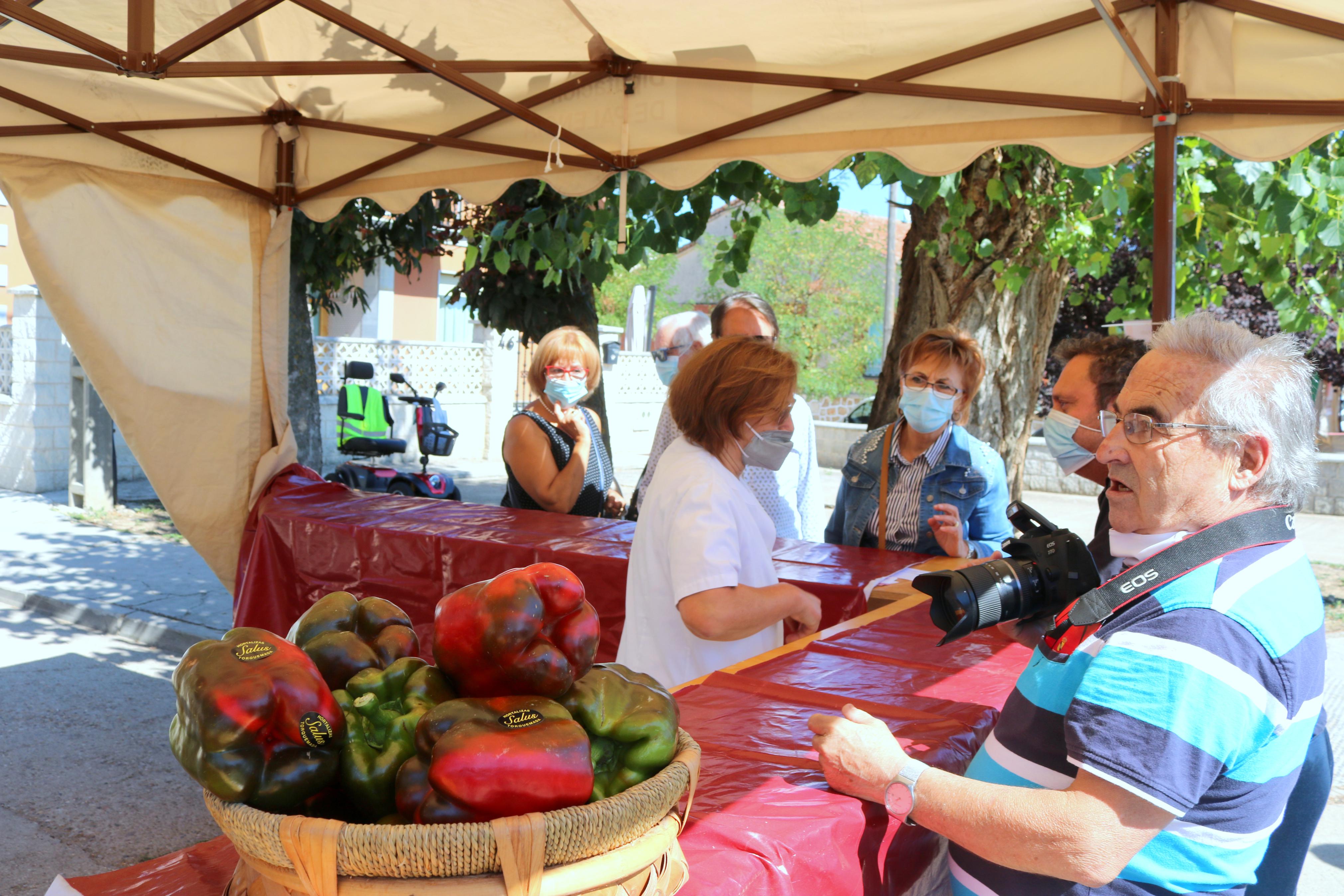 La Feria del Pimiento registró numerosa afluencia de público durante toda la jornada