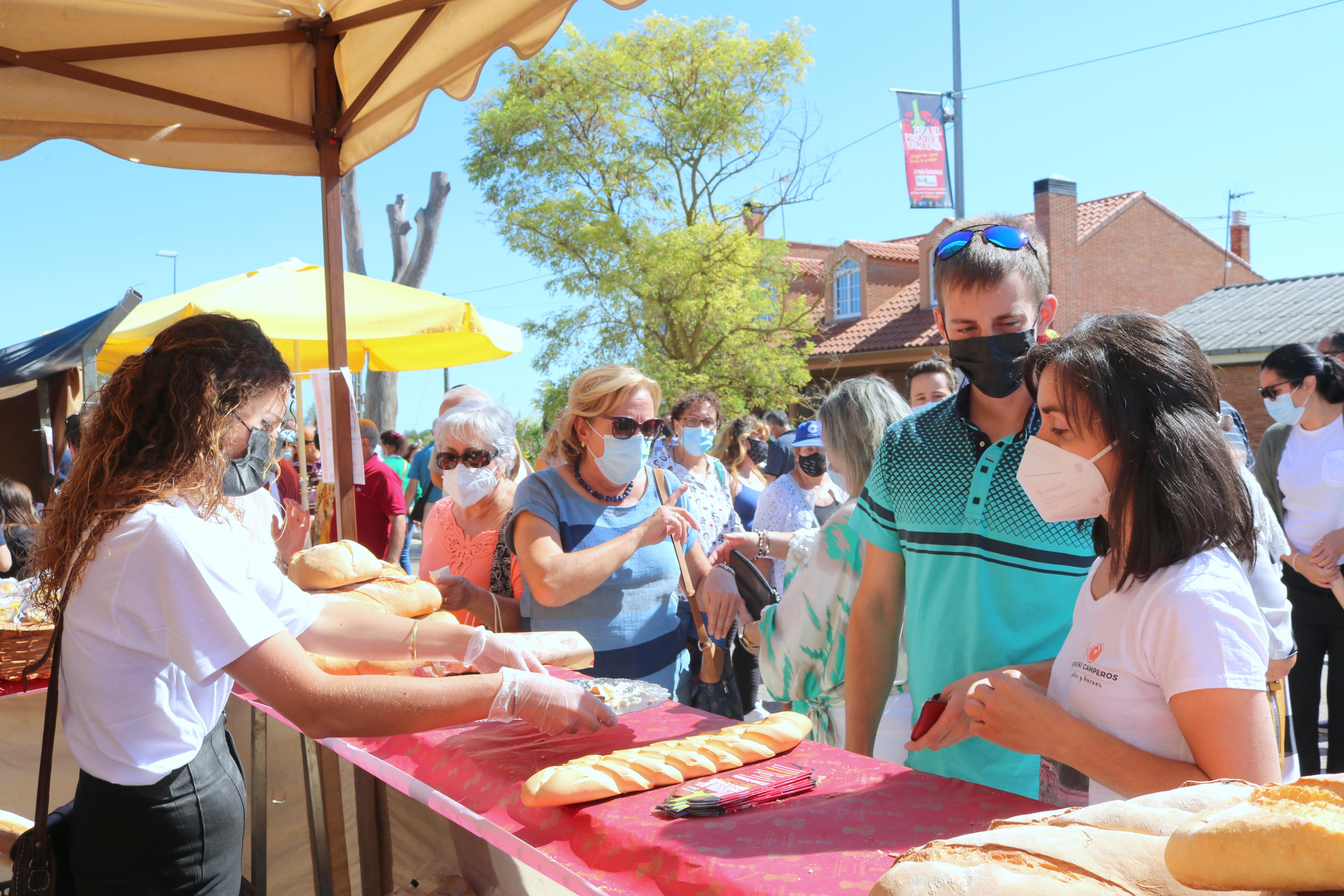 La Feria del Pimiento registró numerosa afluencia de público durante toda la jornada