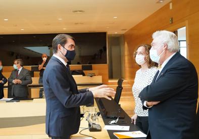 Imagen secundaria 1 - Suárez-Quiñones recuerda que se preveía que el de Navalacruz «sería un gran incendio»