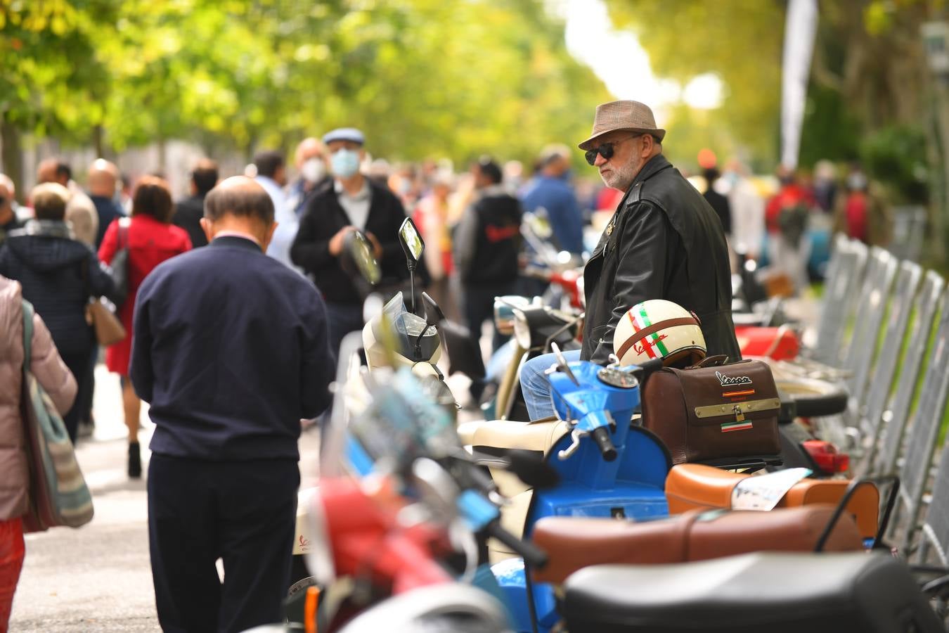 Fotos: Ambiente y entrega de premios en el Valladolid Motor Vintage (10)