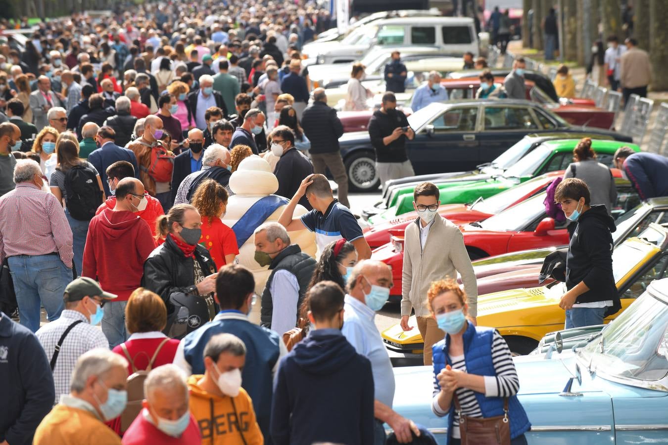 Fotos: Ambiente y entrega de premios en el Valladolid Motor Vintage (10)