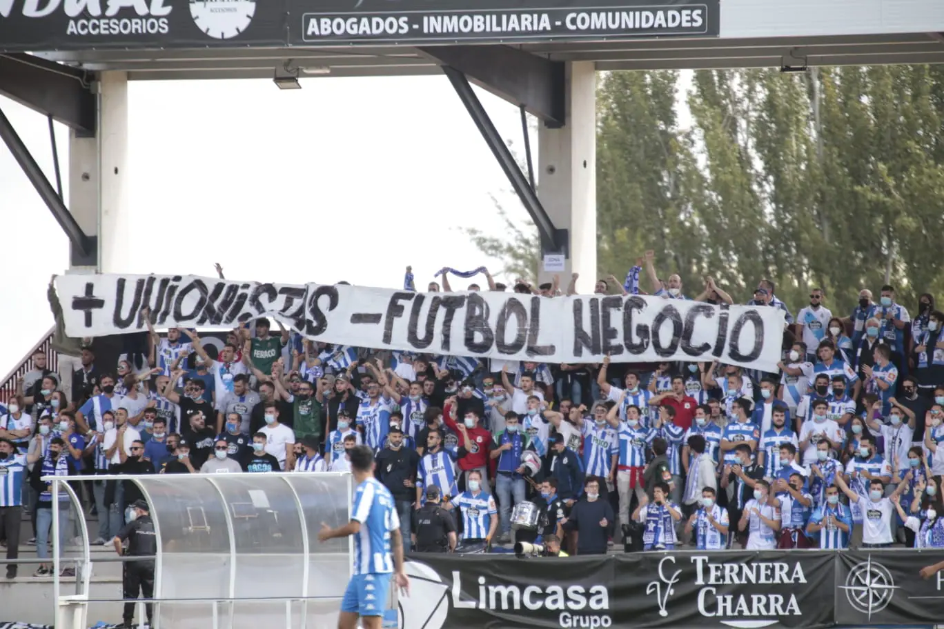 El gran detalle de la afición del Deportivo en Salamanca: «Más Unionistas, menos fútbol negocio»