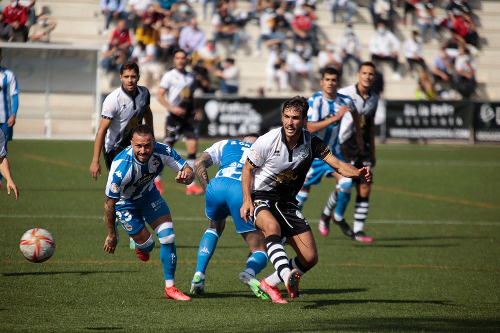 Victoria y liderato para Unionistas ante el Deportivo de La Coruña (2-1)