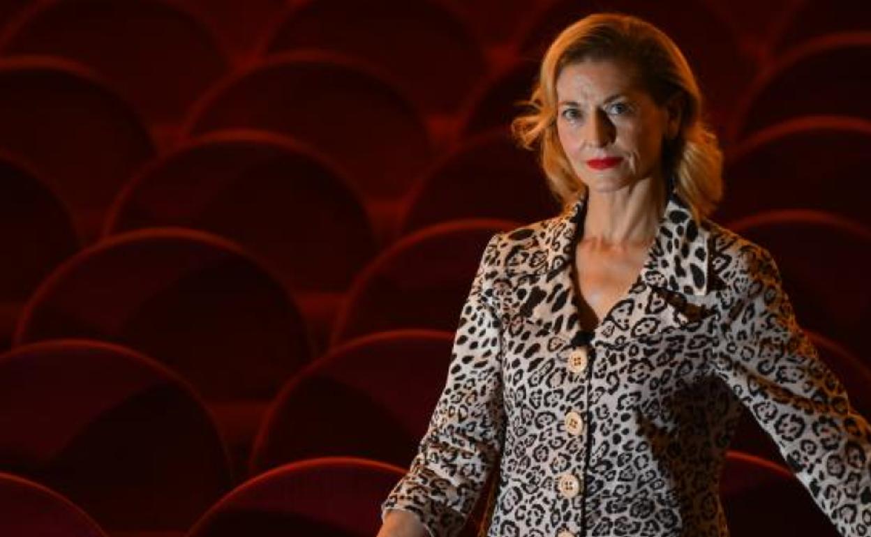 Azucena de la Fuente, en el patio de butacas del Calderón. 