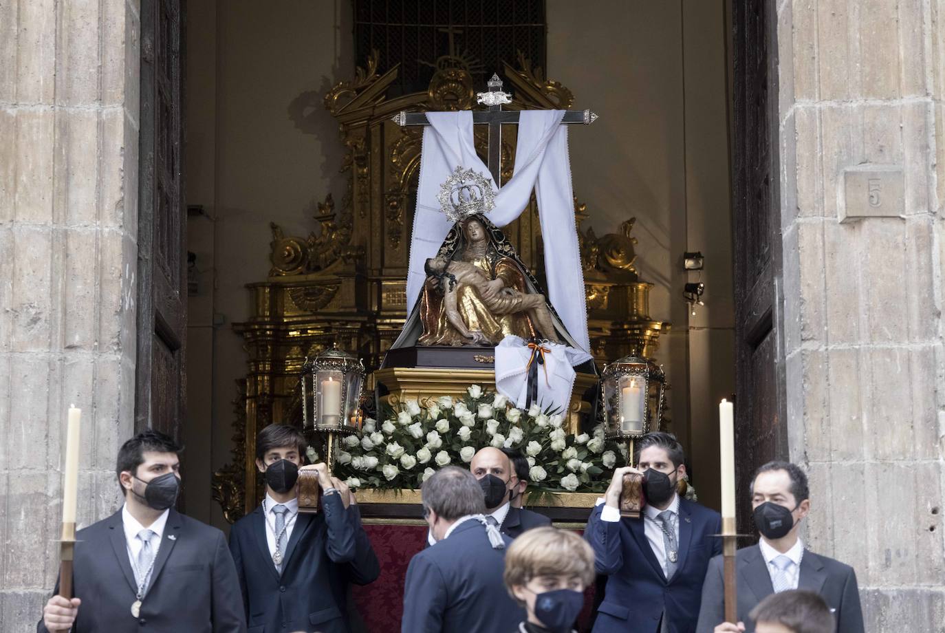 Fotos: Procesión en honor a María Santísima de la Pasión en Valladolid