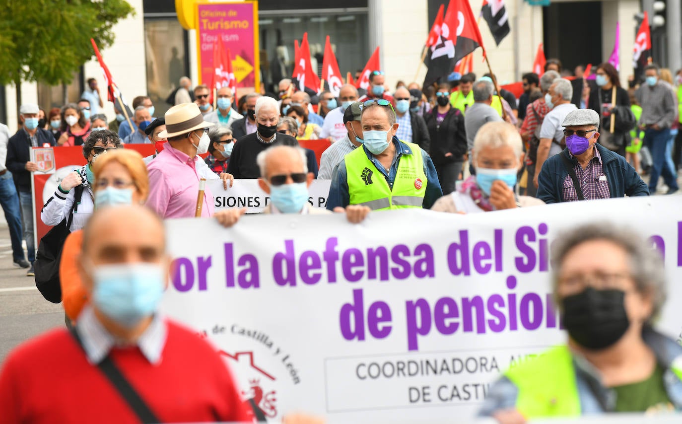 Fotos: Aspecto de la manifestación que arrancó bajo la estatua de Colón