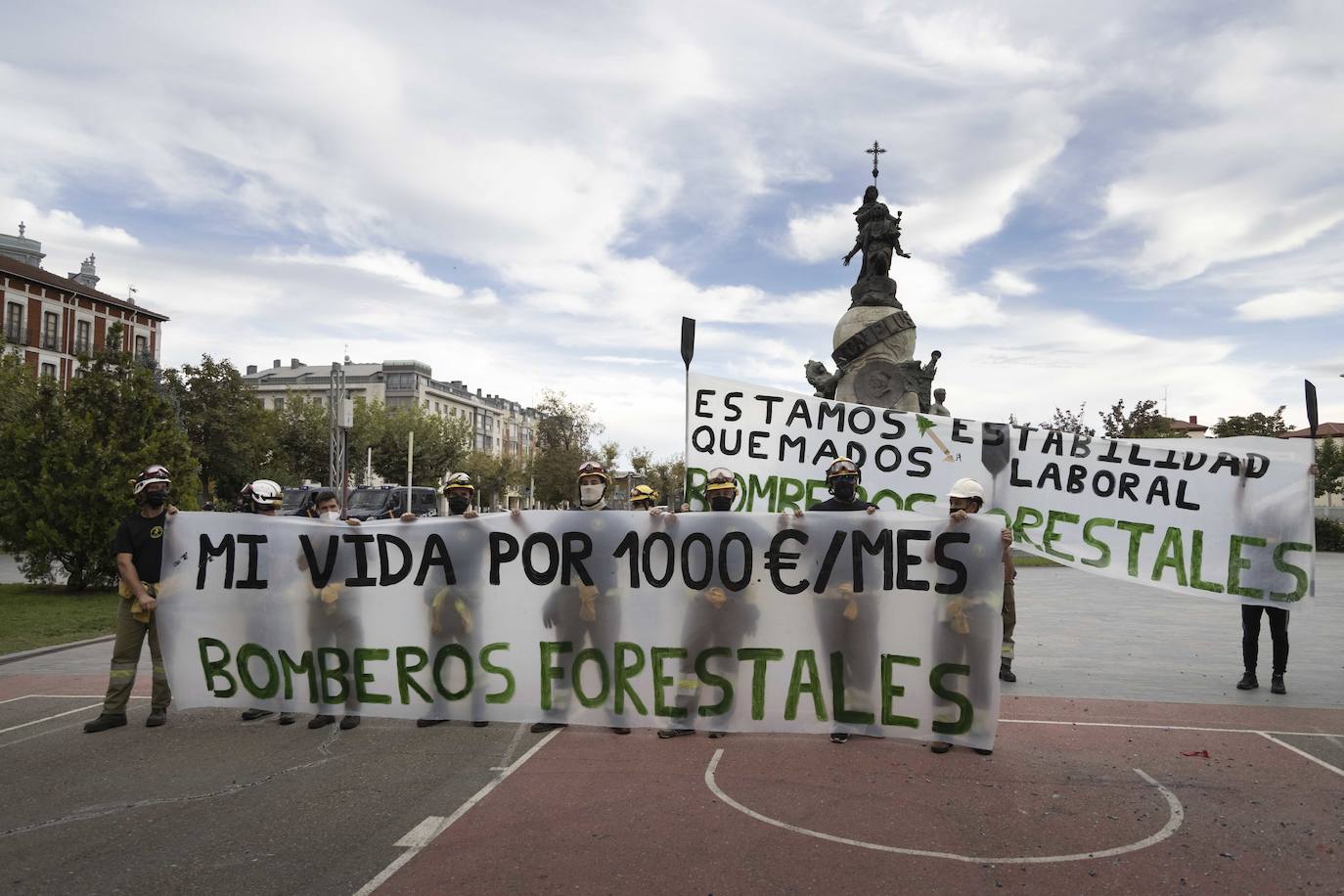 Fotos: Aspecto de la manifestación que arrancó bajo la estatua de Colón