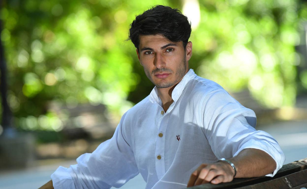 El vallisoletano Juan Pablo Colías representará a España en el concurso de belleza Mister Internacional en Singapur.