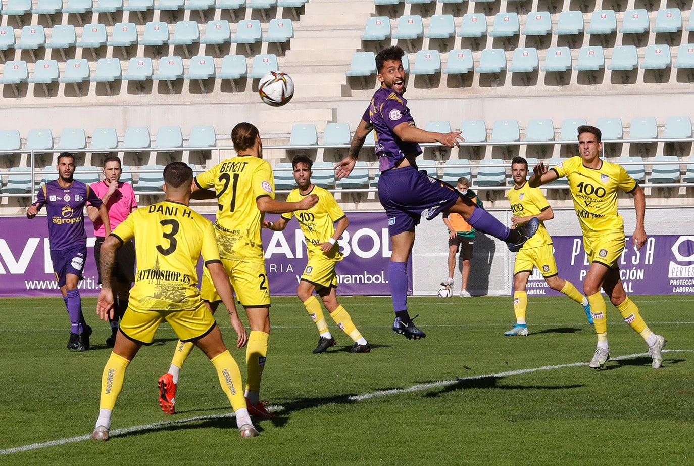 Palencia Cristo Atlético 3 - 0 C.D.A Navalcarnero