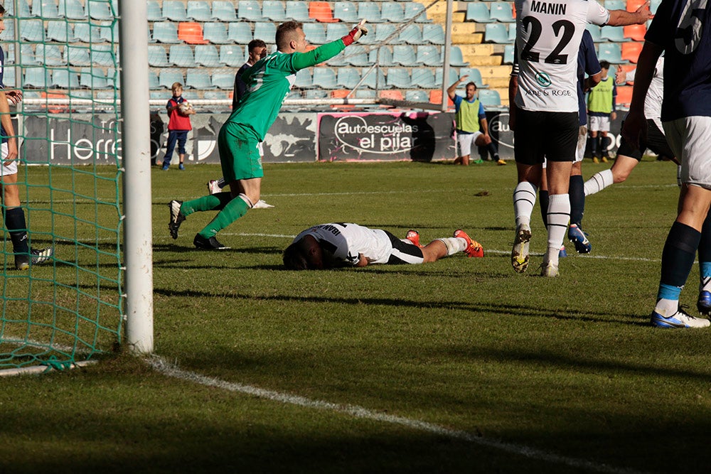 Un Salamanca UDS impotente pierde lo poco que tenía en su juego y cede en casa ante el Marino de Luanco (0-2)