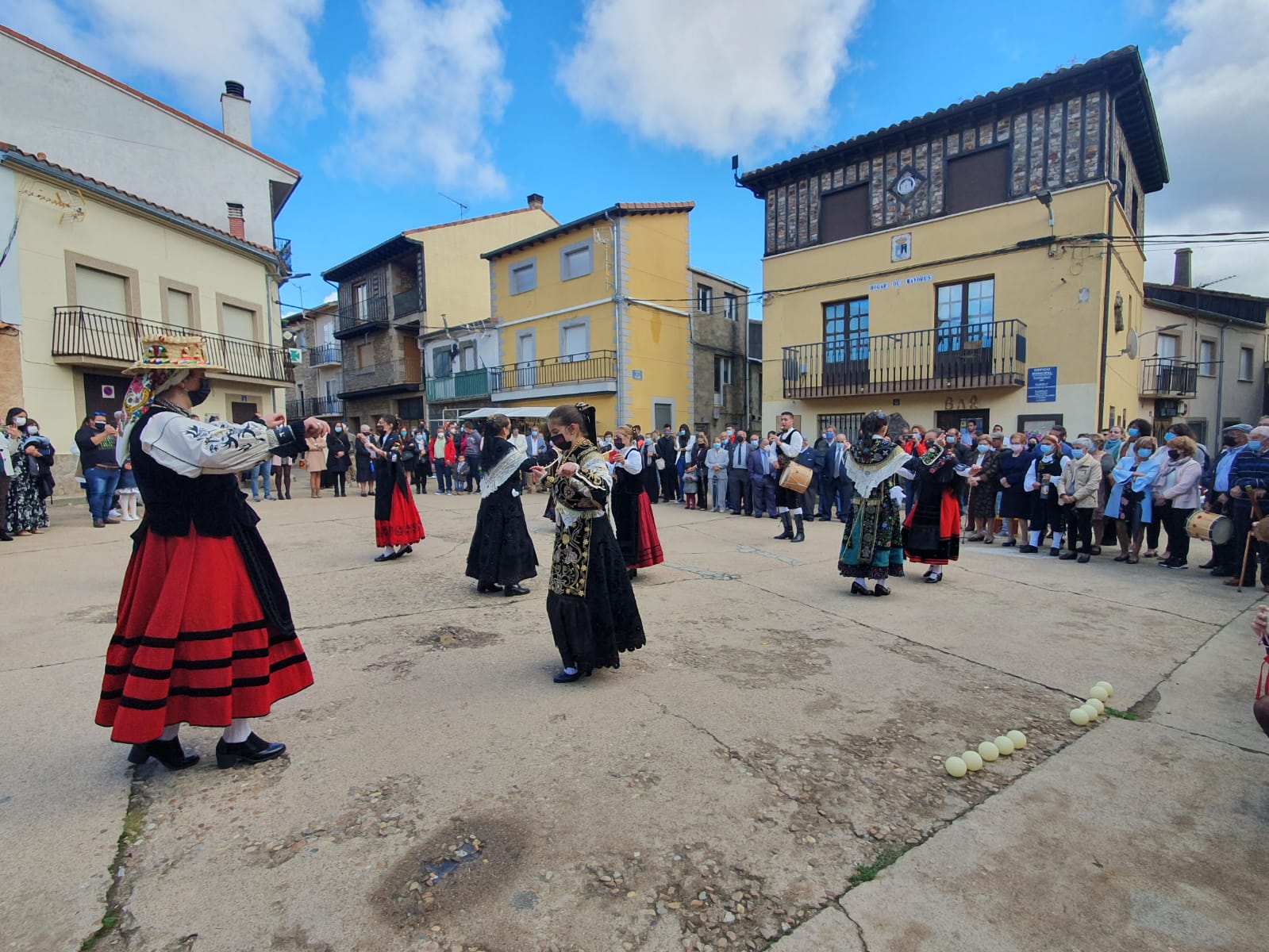 Fotos: El Maillo recuerda a Alfredo Ramajo en el día grande de sus fiestas patronales