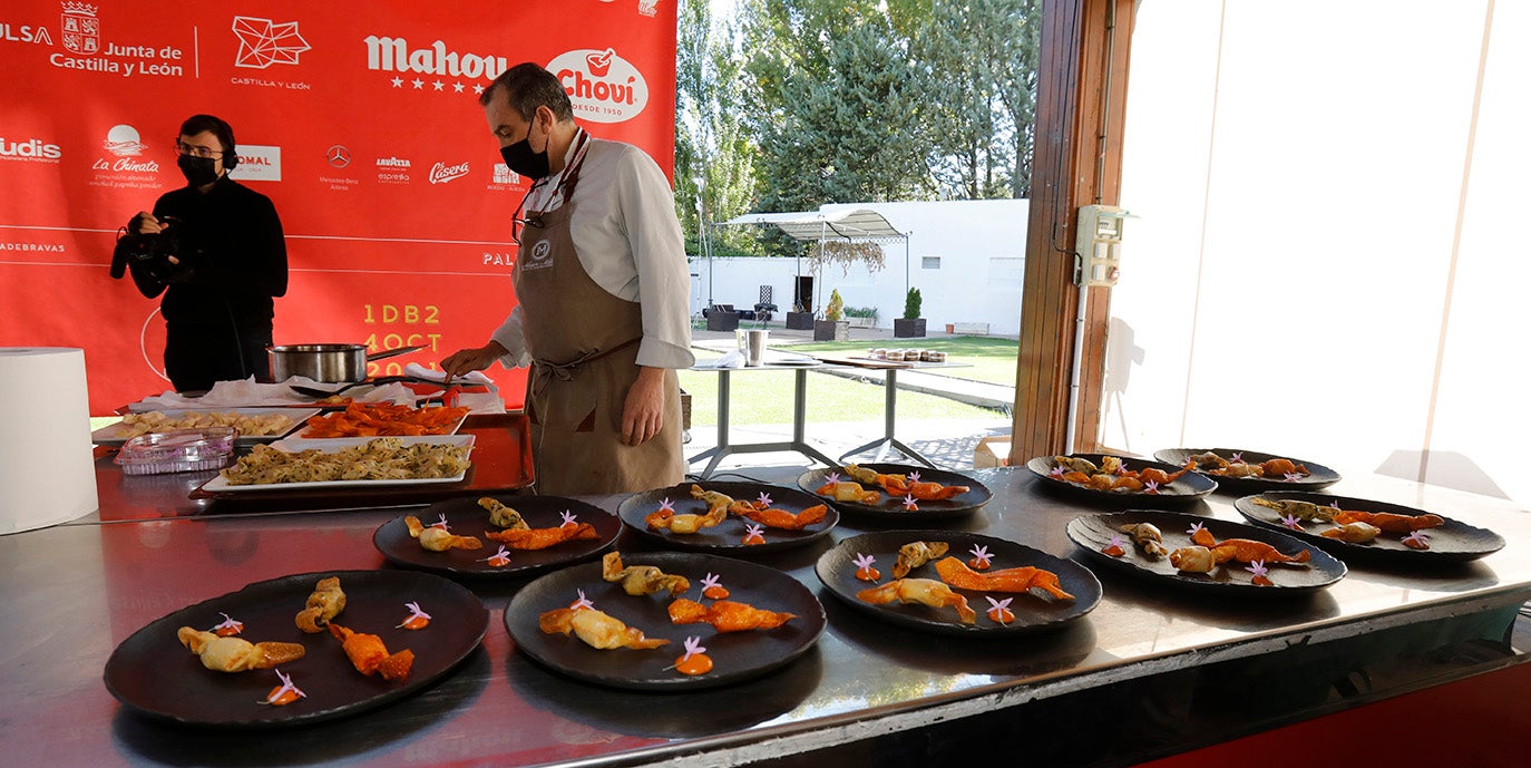 Final del II concurso internacional de patatas bravas en Palencia