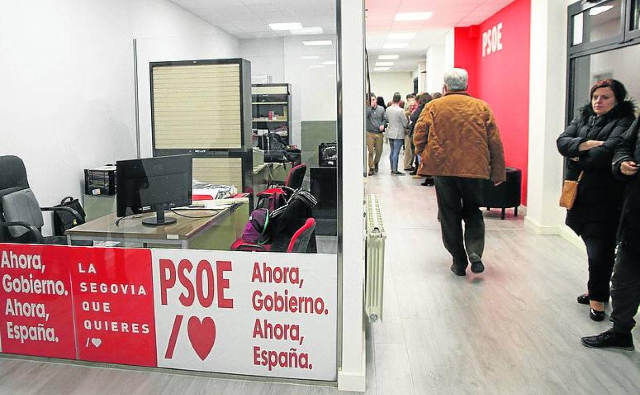 El PSOE de Segovia pide «seguir abonando» el IBI de su sede provincial